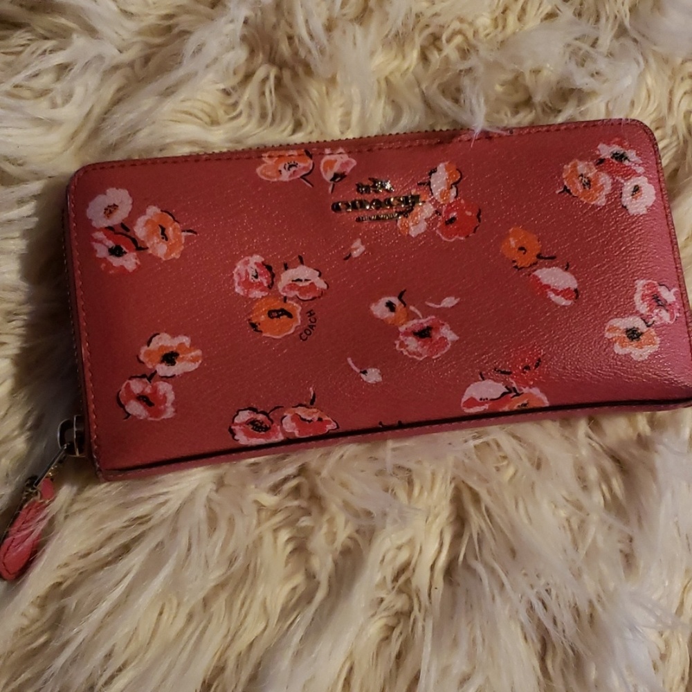 Authentic Coach women's wallet